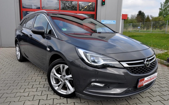 Opel Astra cena 43999 przebieg: 169875, rok produkcji 2016 z Zielonka małe 781